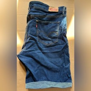 Levi’s Bermuda Shorts